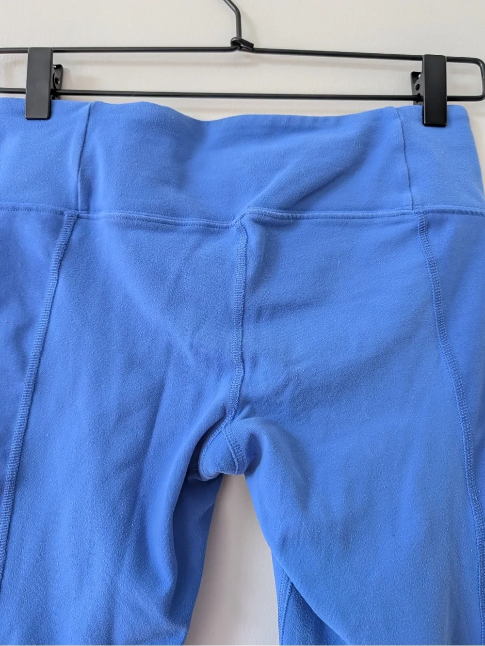 ALO Yoga Periwinkle Cropped Leggings